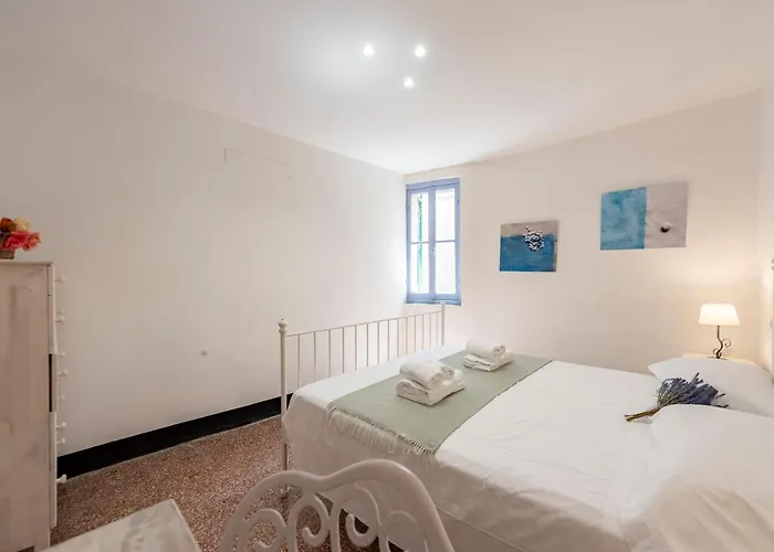 Charming Flat In - Happy فيرناتْسا
