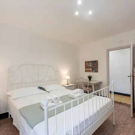 Apartamento Charming Flat In - Happy Vernazza
