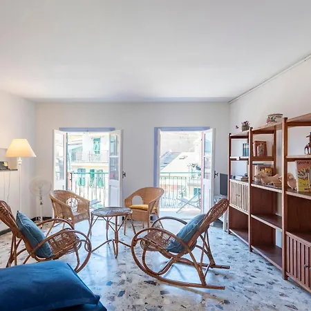 Apartmán Charming Flat In - Happy *