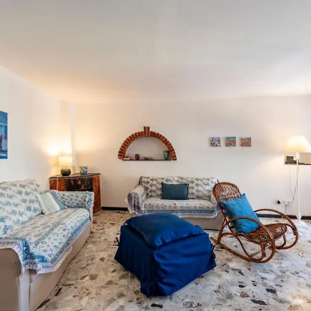 Charming Flat In - Happy